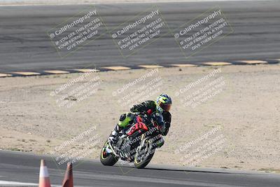 media/Oct-30-2025-Racers Edge (Thu) [[dabbdaf680]]/3-B Group/Session 2 (Bowl Exit)/